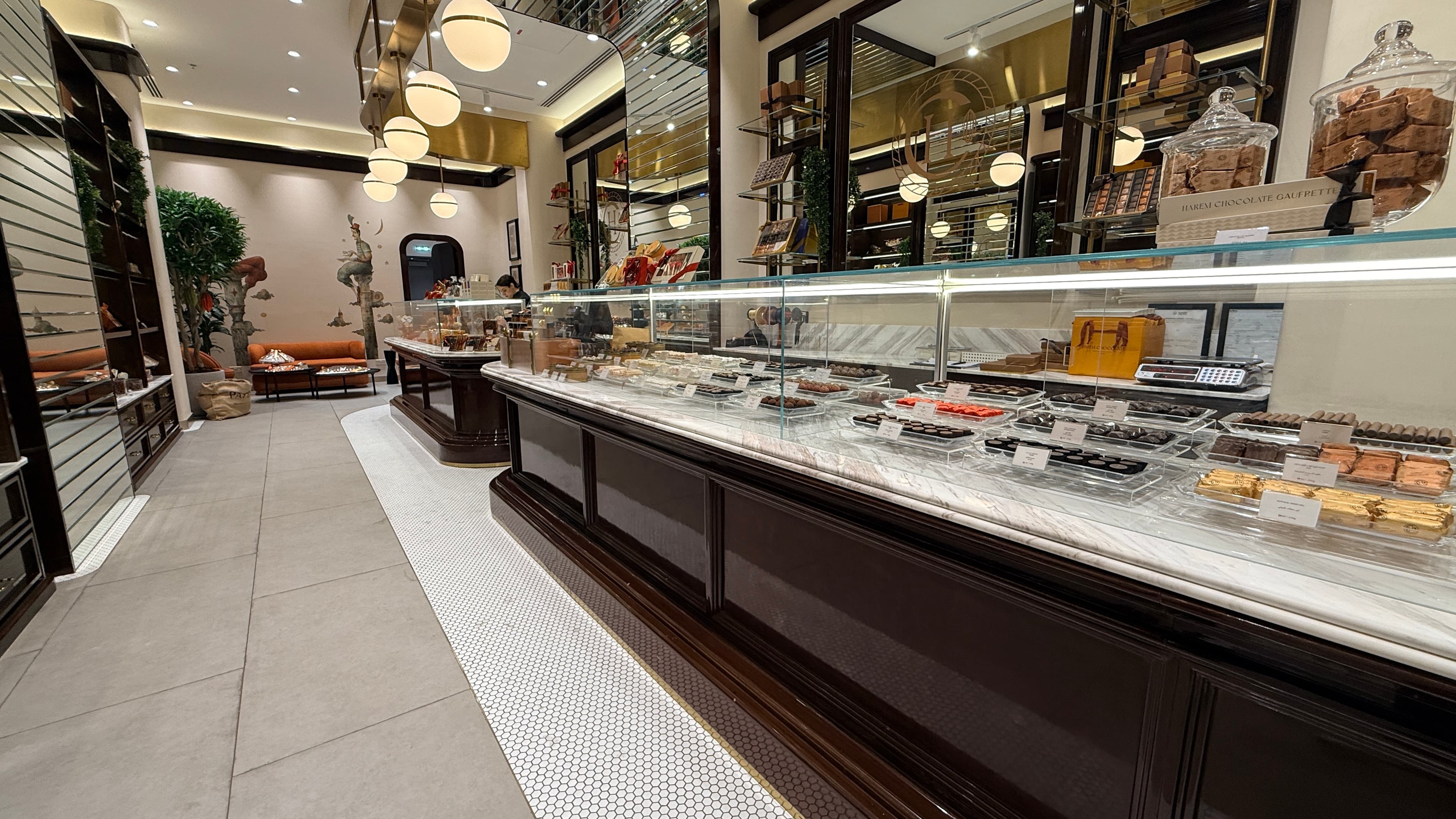 Harem Chocolate gallery image 6